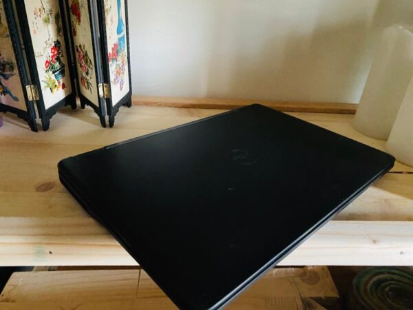 Dell latitude E7250 - Image 4