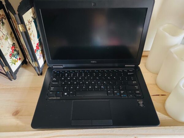 Dell latitude E7250 - Image 2